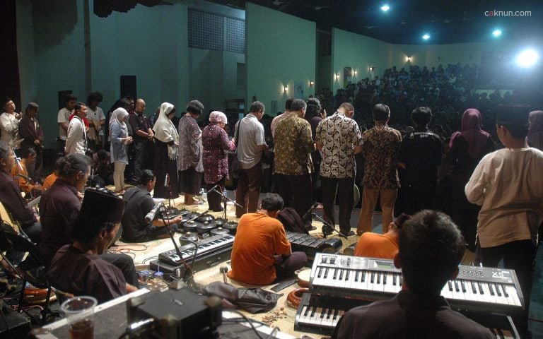 Sarasehan Budaya FBS UNY 2012. Foto oleh Helmy HR.