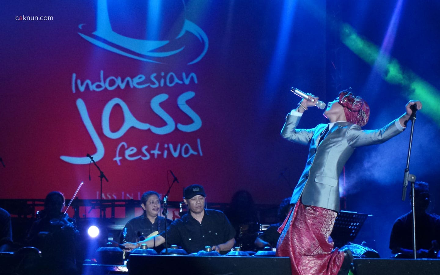 Inna Kamarie dan KiaiKanjeng. Indonesian Jass Festival 2013. Foto oleh Adin Progress.