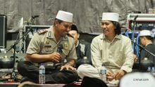 Catatan Perjalanan Cak Nun KiaiKanjeng, Gresik, 01 Nov 2014