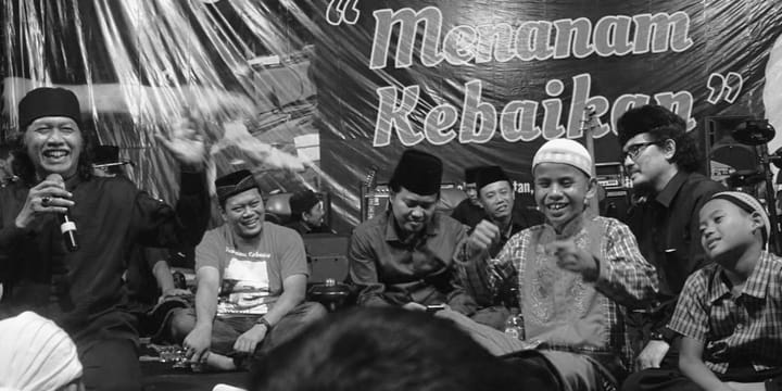 Musa dan Rahmat, ilmu dan kebahagiaan sejati.