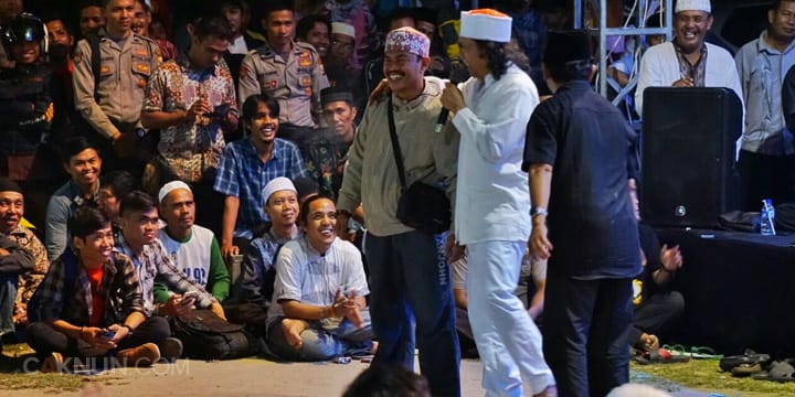 Bergembira bersama di tanah Mandar