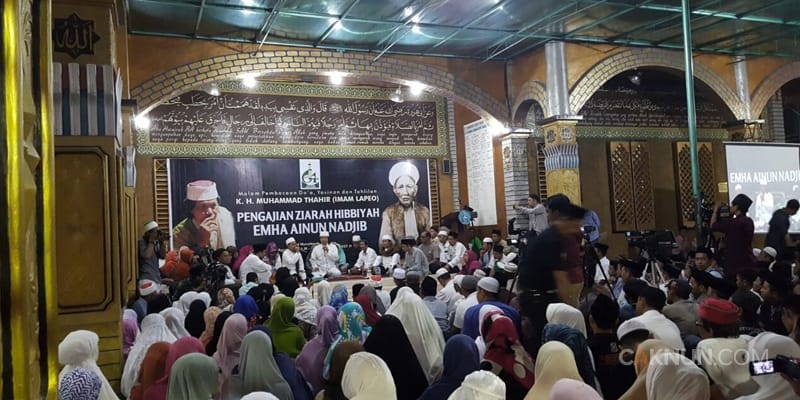 Ziarah Hibbiyah Cak Nun kepada Imam Lapeo