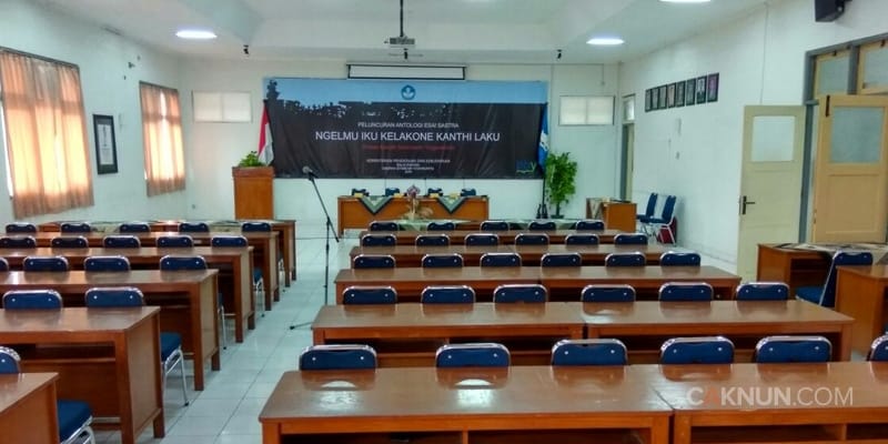 Pembukaan acara peluncuran buku esai sastra Yogyakarta “Ngelmu Iku Kalakone Kanthi Laku”