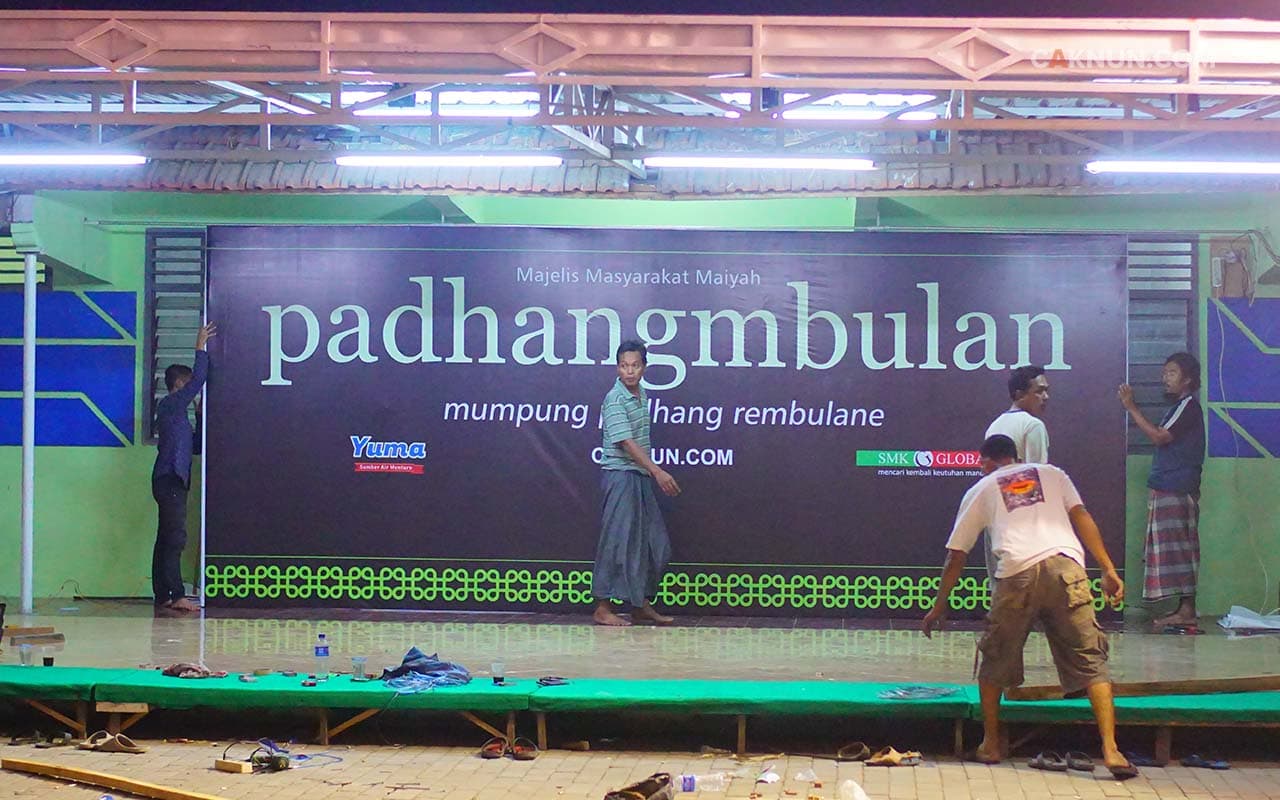 Persiapan Padhangmbulan November 2017. Foto: Hariadi.