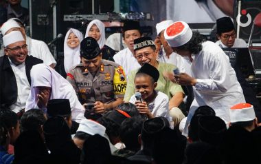 Bukan Ceramah, Tapi Sinau Bareng