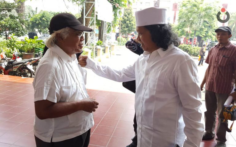 Cak Nun di Mata Mas Danarto