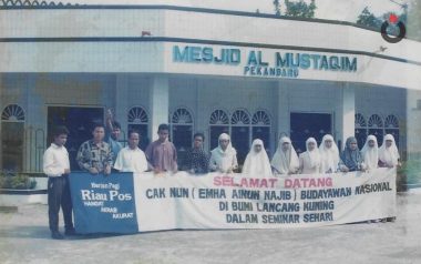 Cak Nun di Bumi Lancang Kuning