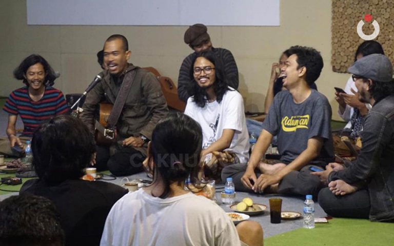 Komunikasi Musikal Transendental Masyarakat Maiyah