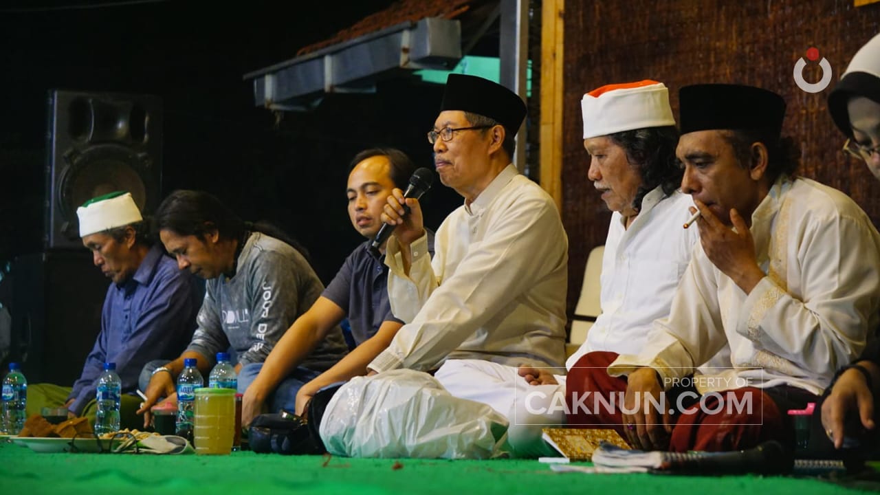 Antara Agama Dan Budaya Dalam Perspektif Islam • CakNun.com