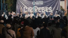 Mbah Nun Menyambangi Anak-Cucu di Maiyah Cirrebes Cirebon