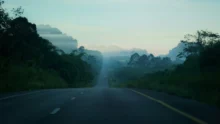 Jalan Kita Panjang, Tapi Akal Kita Pendek