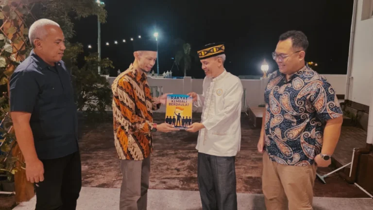 Ngaai ma Dodera: Napak Tilas Jejak Mbah Nun di Kesultanan Ternate